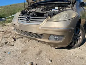 Foto de PARAGOLPES DELANTERO MERCEDES-BENZ CLASE A (BM 169) 2.0 CDI CAT (109 CV / 80 KW)