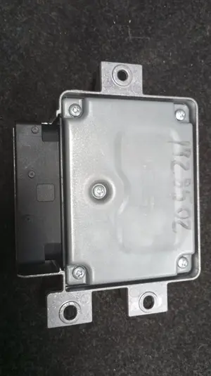 Foto de CENTRALITA AIRBAG VOLKSWAGEN PASSAT BERLINA (3C2) 2.0 TDI (140 CV / 103 KW) referencia 3C0907807C foto 4