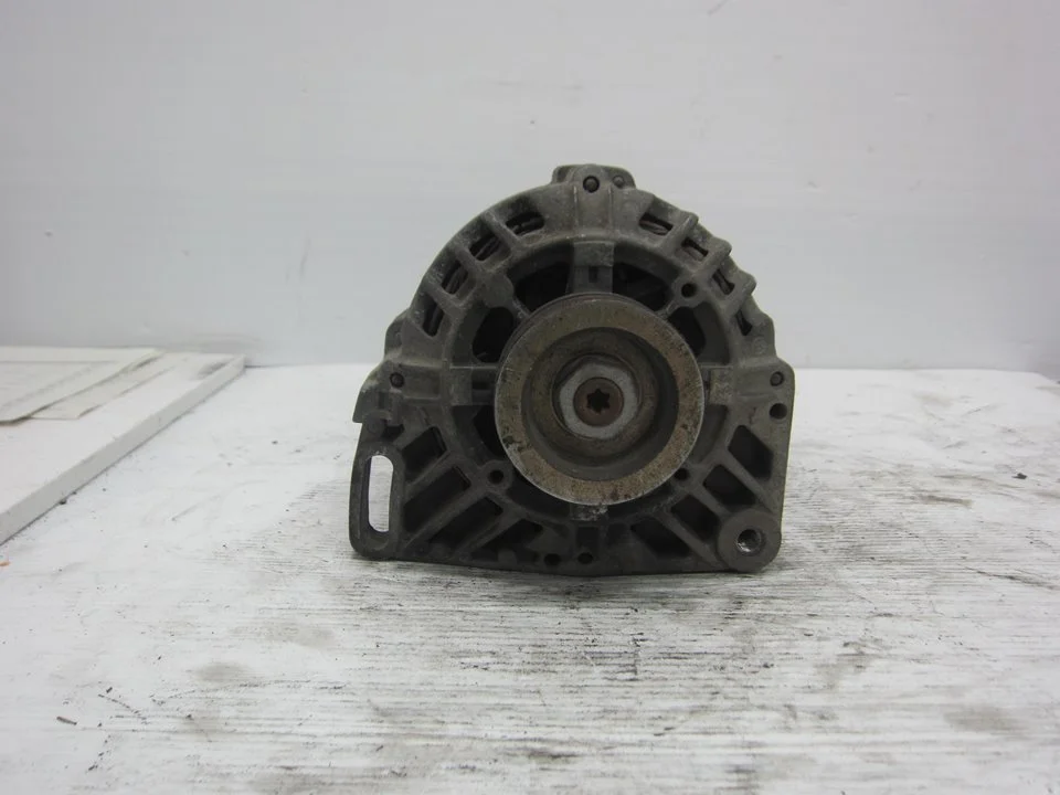 Foto de ALTERNADOR RENAULT CLIO II FASE II (B/CB0) referencia 7700437090