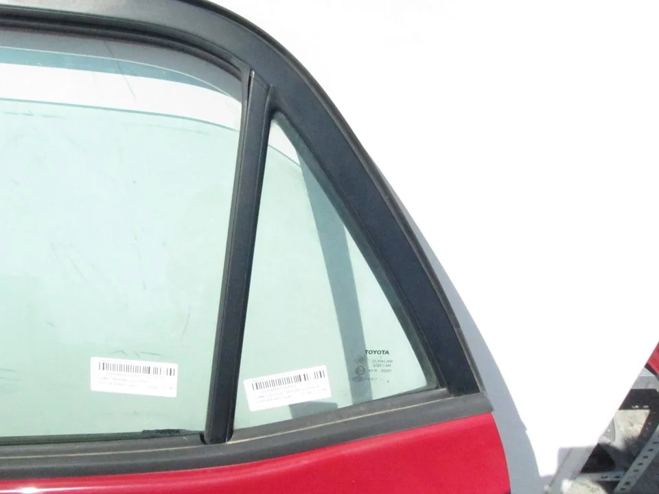 Foto de LUNA CUSTODIA TRASERA IZQUIERDA TOYOTA AURIS (E15) 1.4 Turbodiesel CAT (90 CV / 66 KW)