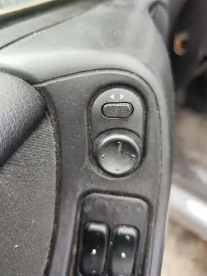 Foto de MANDO RETROVISOR OPEL ZAFIRA A 2.0 DTI (101 CV / 74 KW)