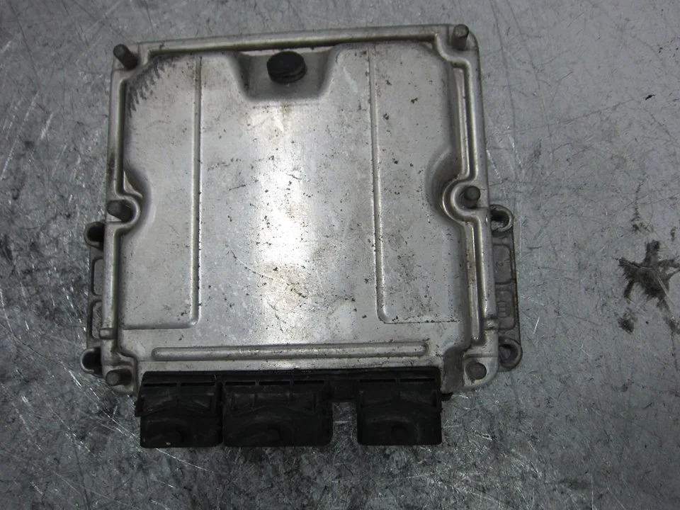 Foto de CENTRALITA MOTOR UCE CITROEN XSARA PICASSO 2.0 HDi CAT (RHY / DW10TD) (90 CV / 66 KW) referencia 9647693180