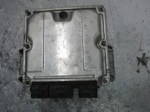 Foto de CENTRALITA MOTOR UCE CITROEN XSARA PICASSO 2.0 HDi CAT (RHY / DW10TD) (90 CV / 66 KW) referencia 9647693180 foto 1