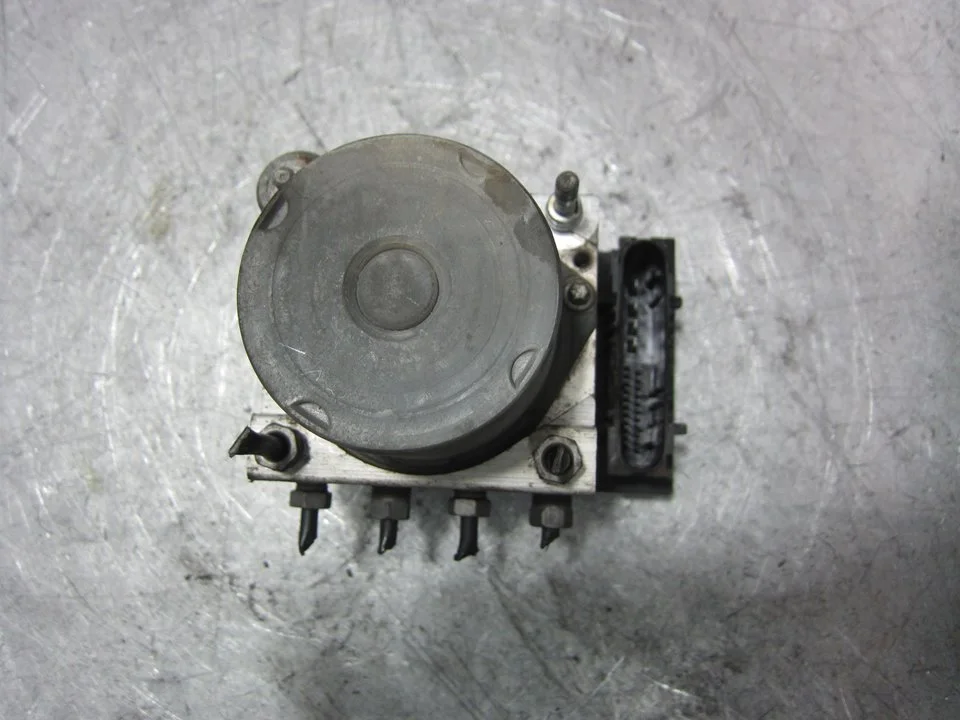 Foto de ABS PEUGEOT 307 (S1)(04.2001) 2.0 HDi CAT (90 CV / 66 KW) referencia 9651873780