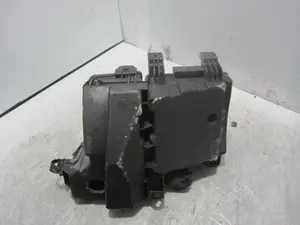 Foto de CAJA RELES / FUSIBLES NISSAN QASHQAI (J10) 2.0 16V CAT (141 CV / 104 KW) foto 3