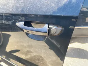 Foto de MANETA EXTERIOR DELANTERA IZQUIERDA VOLKSWAGEN PASSAT BERLINA (3C2) 2.0 TDI (140 CV / 103 KW) referencia 3C0837205  FKZ