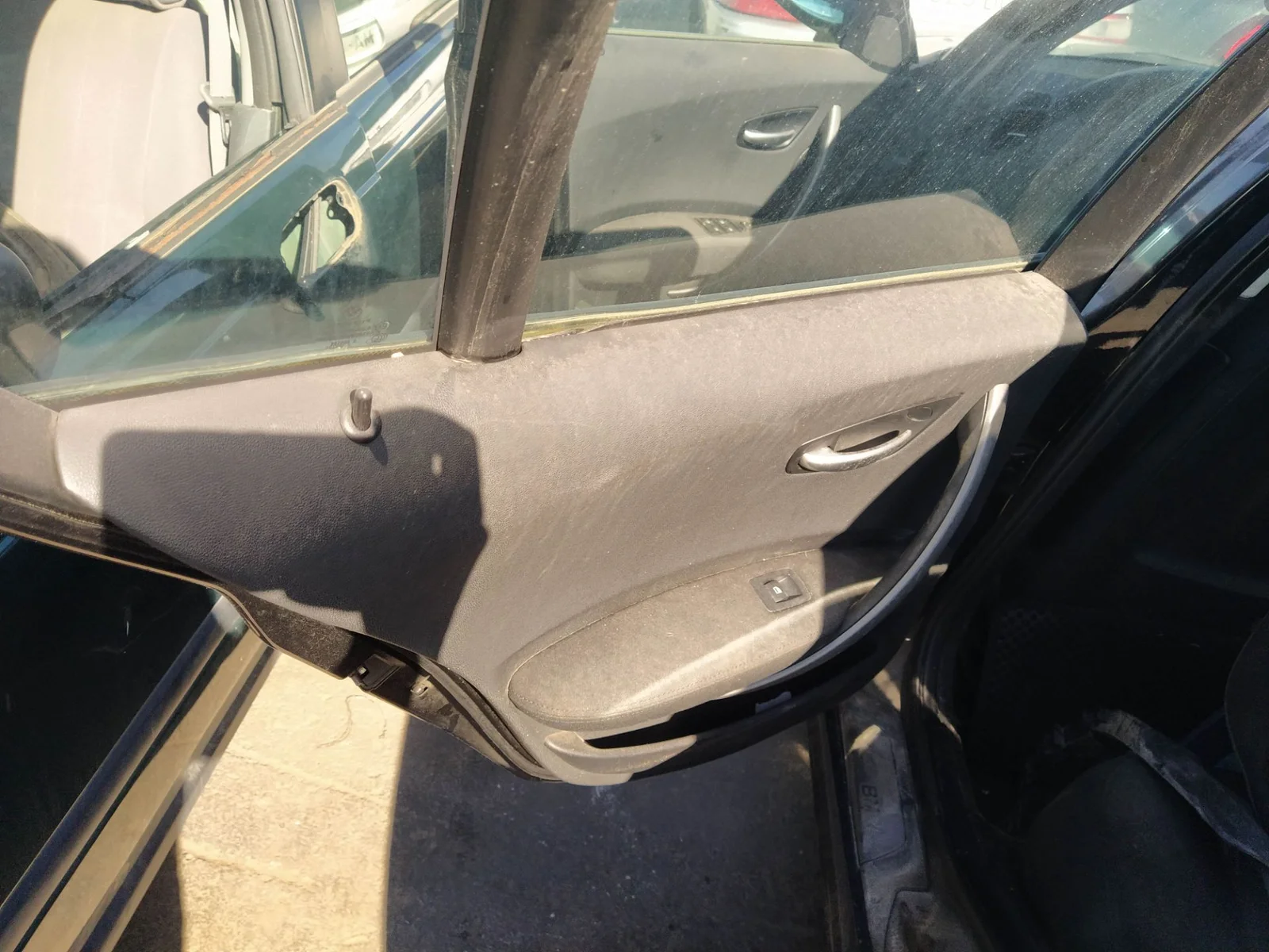 Foto de CERRADURA PUERTA TRASERA IZQUIERDA BMW SERIE 1 BERLINA (E81/E87) 2.0 16V Diesel CAT (122 CV / 90 KW) referencia 51227202148