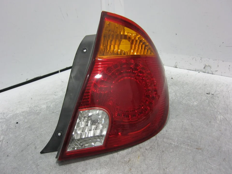 Foto de PILOTO TRASERO DERECHO HYUNDAI ACCENT (LC) referencia 92402257