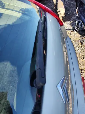 Foto de BRAZO LIMPIA TRASERO CITROEN C4 BERLINA 1.6 16V HDi (90 CV / 66 KW)