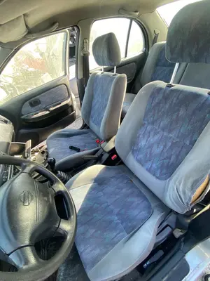 Foto de JUEGO ASIENTOS COMPLETO NISSAN ALMERA (N15) 2.0 Diesel (75 CV / 55 KW)