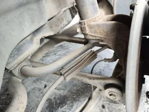 Foto de BRAZO SUSPENSION TRASERO IZQUIERDO FORD MONDEO BERLINA (GE) 2.0 TDCi CAT (131 CV / 96 KW) referencia 1118921