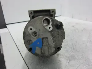 Foto de COMPRESOR AIRE ACONDICIONADO RENAULT LAGUNA II (BG0) 1.9 dCi Diesel CAT (101 CV / 74 KW) referencia 1135320 foto 2