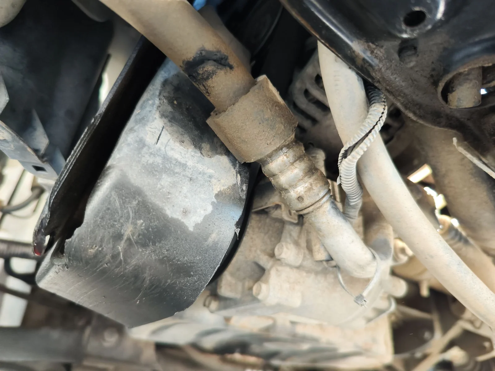 Foto de COMPRESOR AIRE ACONDICIONADO FORD TRANSIT CONNECT (TC7) 1.8 TDCi CAT (90 CV / 66 KW)