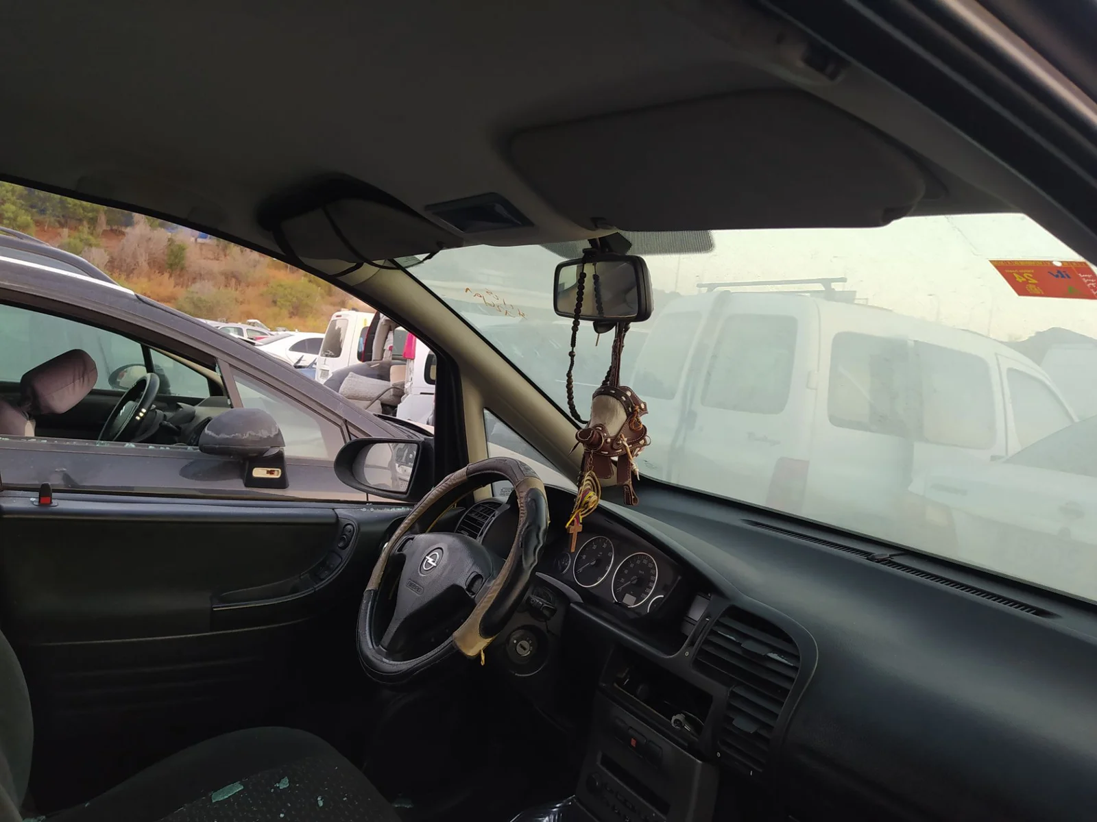 Foto de PARASOL IZQUIERDO OPEL ZAFIRA A 2.0 DTI (101 CV / 74 KW)