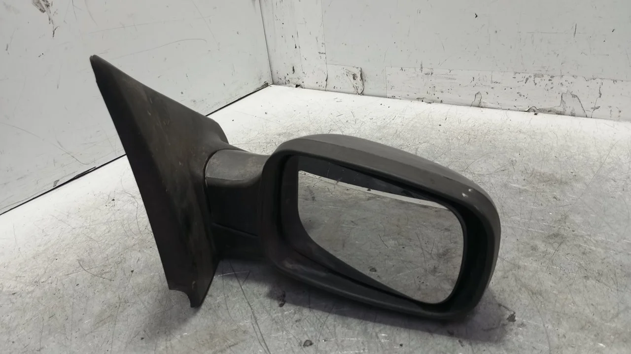 Foto de RETROVISOR DERECHO RENAULT CLIO III 1.2 16V (75 CV / 55 KW) referencia 7701071866