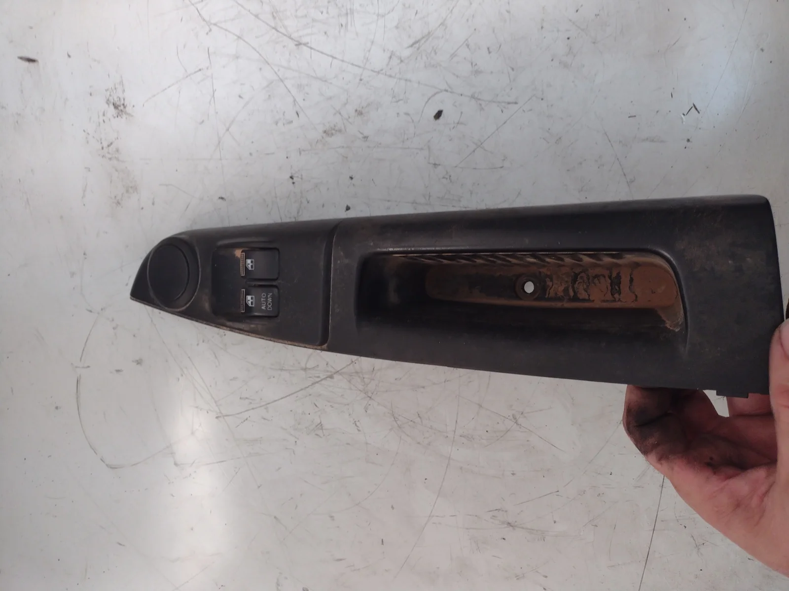 Foto de MANDO ELEVALUNAS DELANTERO IZQUIERDO HYUNDAI GETZ (TB) 1.1 12V CAT (67 CV / 49 KW) referencia 935701C010