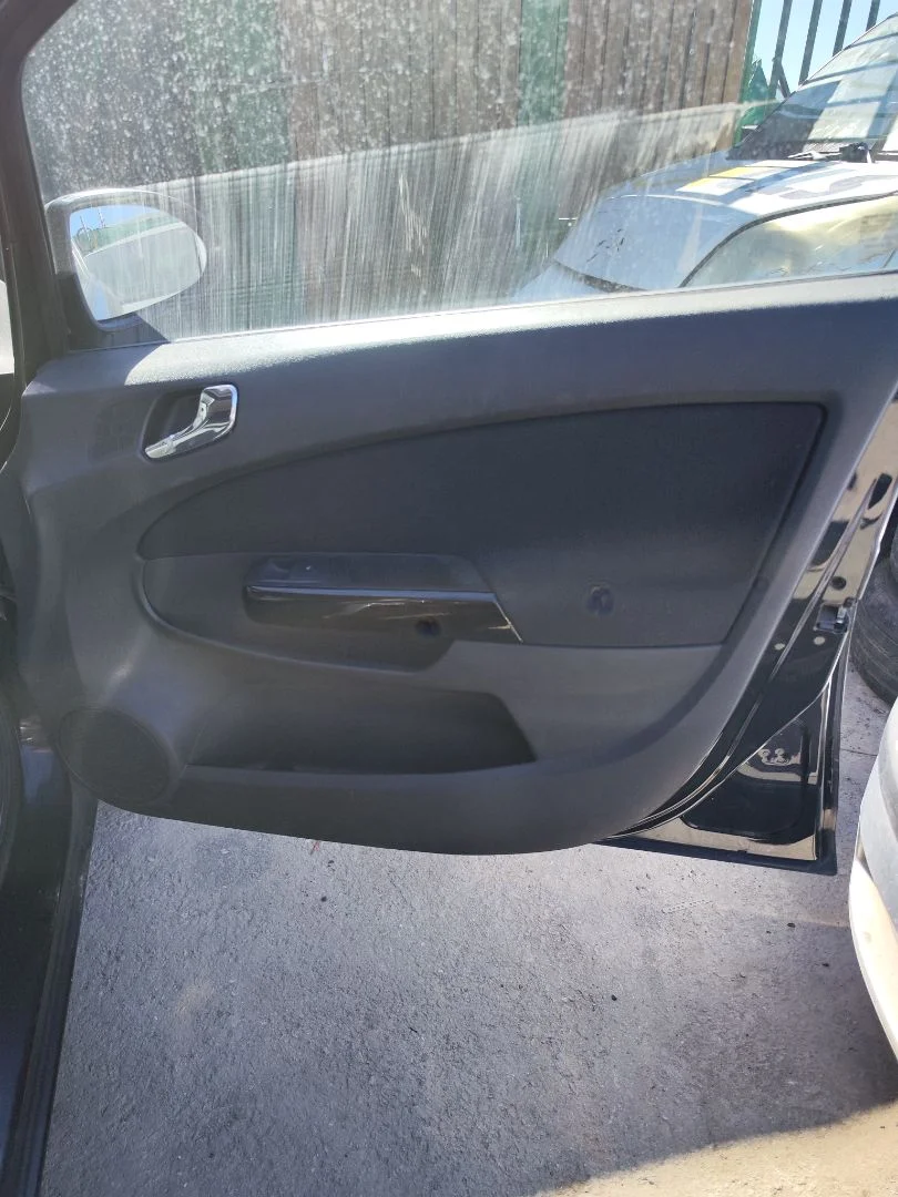 Foto de GUARNECIDO PUERTA DELANTERA DERECHA OPEL CORSA D 1.2 16V CAT (Z 12 XEP / LB4) (80 CV / 59 KW)