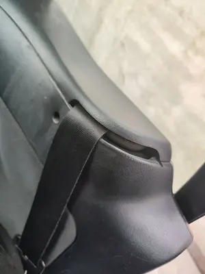 Foto de CINTURON SEGURIDAD DELANTERO IZQUIERDO PEUGEOT 207 CC CABRIO-COUPÉ 1.6 16V (120 CV / 88 KW)
