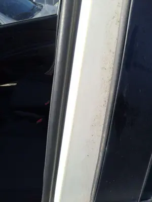 Foto de GOMAS CONTORNO PUERTA KIA RIO (JB) 1.5 CRDi (110 CV / 81 KW)