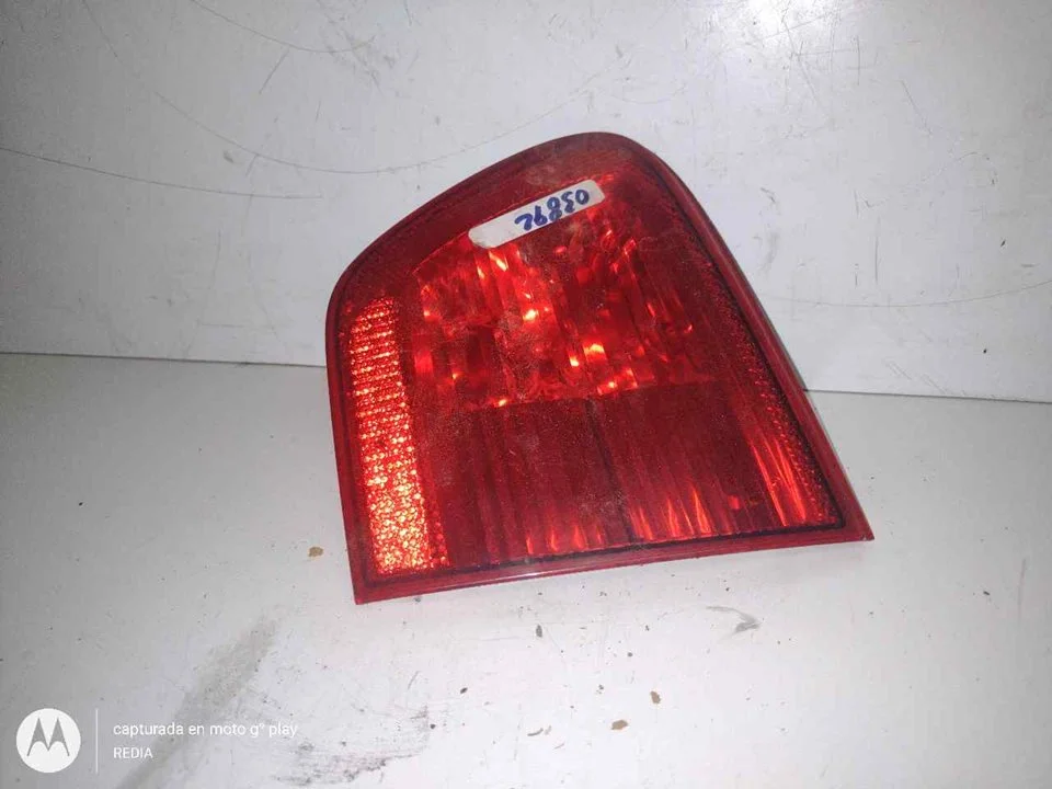 Foto de PILOTO TRASERO DERECHO INTERIOR SEAT IBIZA (6K1) 1.4 16V (75 CV / 55 KW) referencia 23111