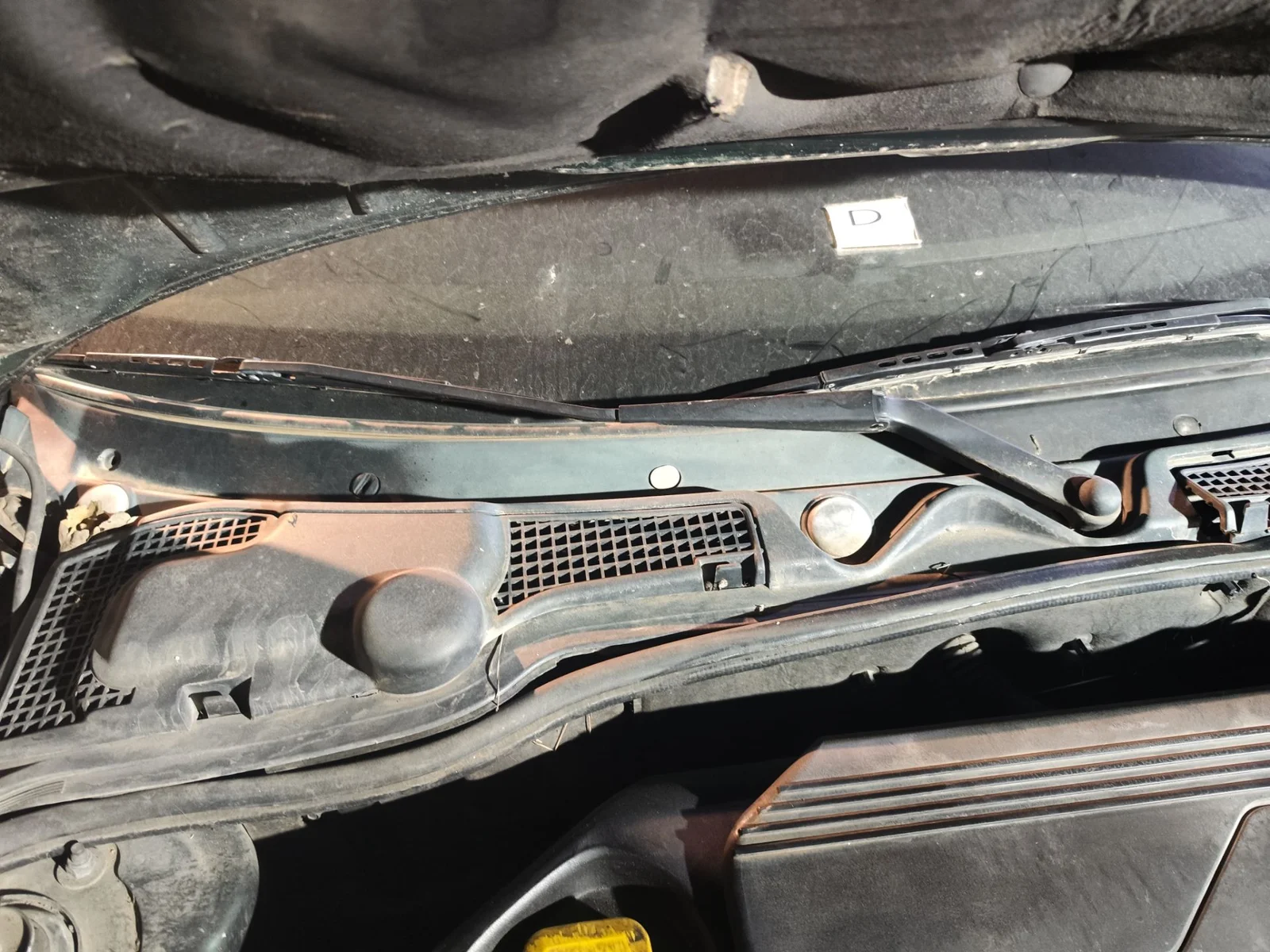 Foto de BRAZO LIMPIA DELANTERO DERECHO MG ROVER ROVER 75 (RJ) 2.0 16V CDT (116 CV / 85 KW) referencia DKB102390