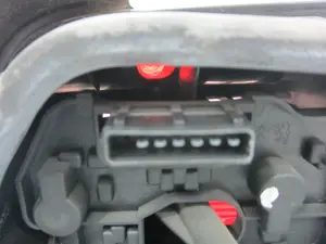 Foto de PILOTO TRASERO IZQUIERDO CITROEN XSARA BERLINA 2.0 HDi CAT (RHY / DW10TD) (90 CV / 66 KW) referencia G2534 foto 4