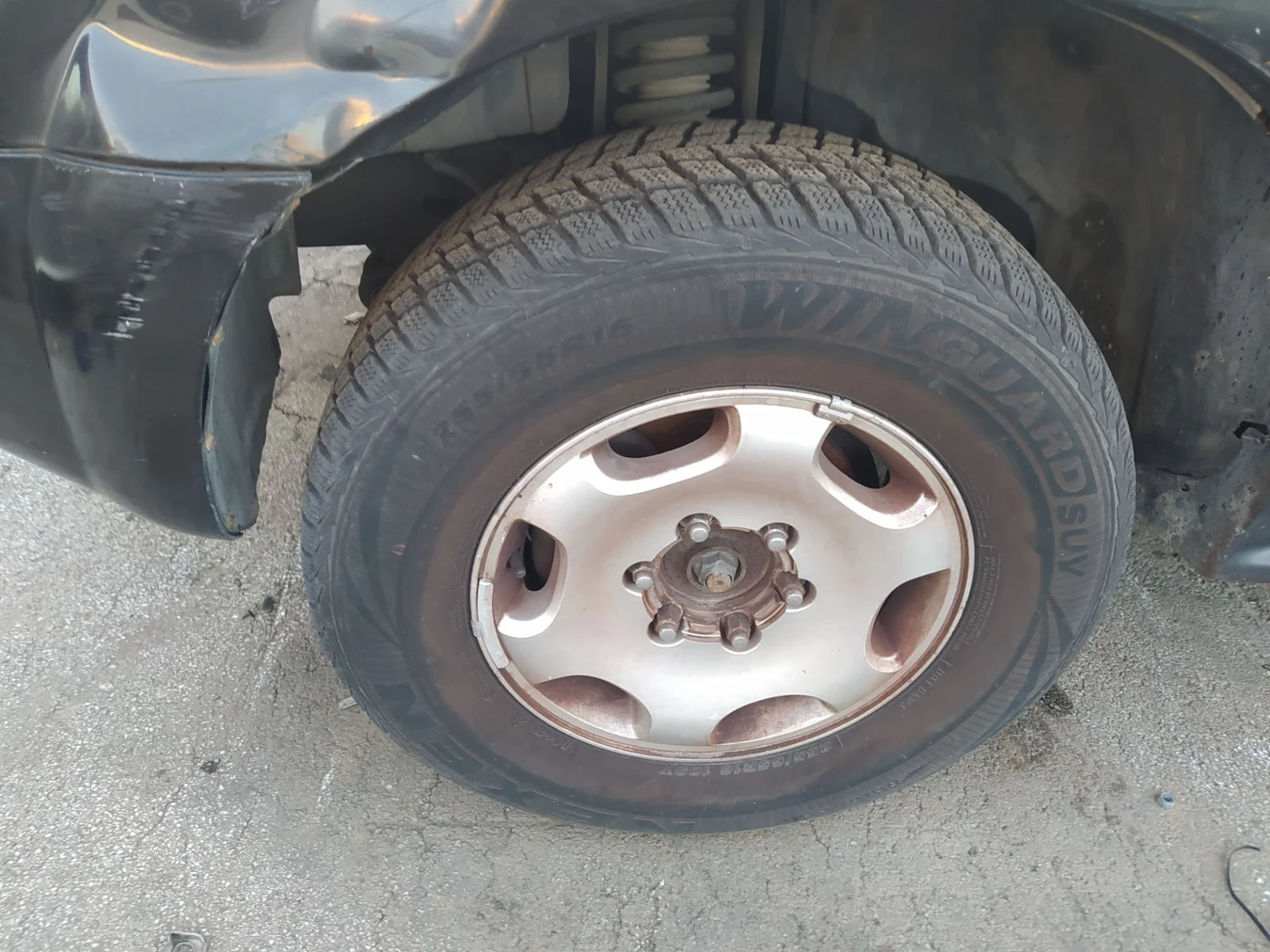 Foto de PINZA DE FRENO DELANTERA IZQUIERDA SSANGYONG REXTON 2.9 Turbodiesel CAT (120 CV / 88 KW)