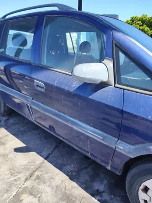 Foto de PUERTA DELANTERA DERECHA OPEL ZAFIRA A 1.6 16V (101 CV / 74 KW) referencia 13189980