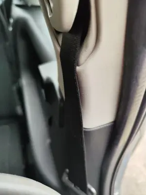 Foto de CINTURON SEGURIDAD TRASERO IZQUIERDO OPEL ZAFIRA A 2.0 DTI (101 CV / 74 KW)