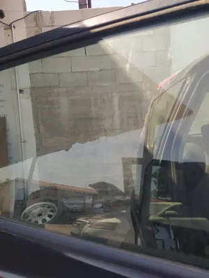 Foto de LUNA TRASERA DERECHA NISSAN NOTE (E11E) 1.4 CAT (88 CV / 65 KW)