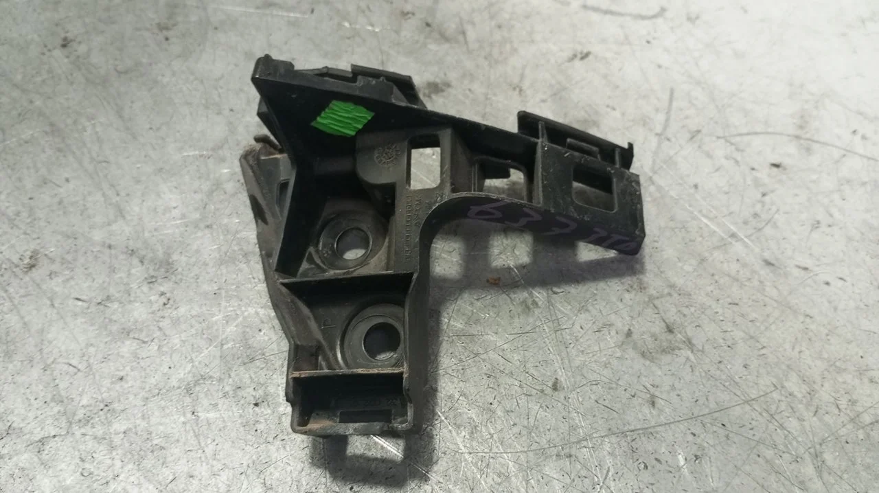 Foto de SOPORTE PARAGOLPES TRASERO VOLKSWAGEN GOLF VII (5G1/BE1) 1.6 16V TDI DPF (110 CV / 81 KW) referencia 109030800100