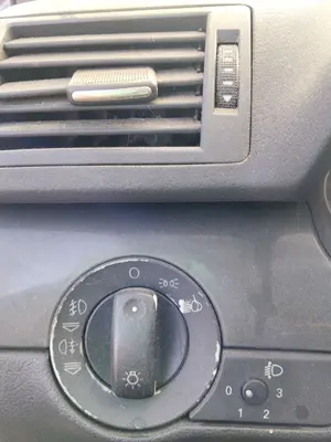Foto de MANDO LUCES AUDI A4 AVANT (8E) 1.9 TDI (131 CV / 96 KW) referencia 4E0953513K FKZ foto 1