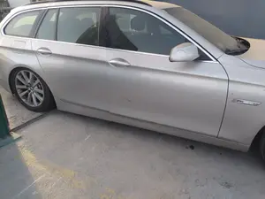 Foto de PUERTA TRASERA DERECHA BMW SERIE 5 TOURING (F11) 2.0 Turbodiesel (184 CV / 135 KW) referencia 41007206120