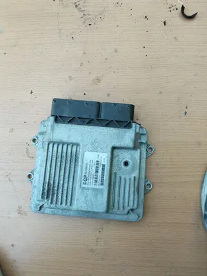 Foto de CENTRALITA MOTOR UCE FIAT II PUNTO (188) BERLINA 1.2 CAT (60 CV / 44 KW) referencia 55189505 foto 2