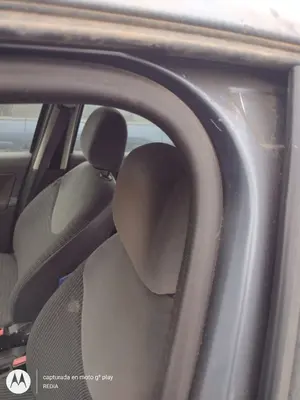 Foto de GOMAS CONTORNO PUERTA CITROEN C3 1.4 HDi (68 CV / 50 KW)