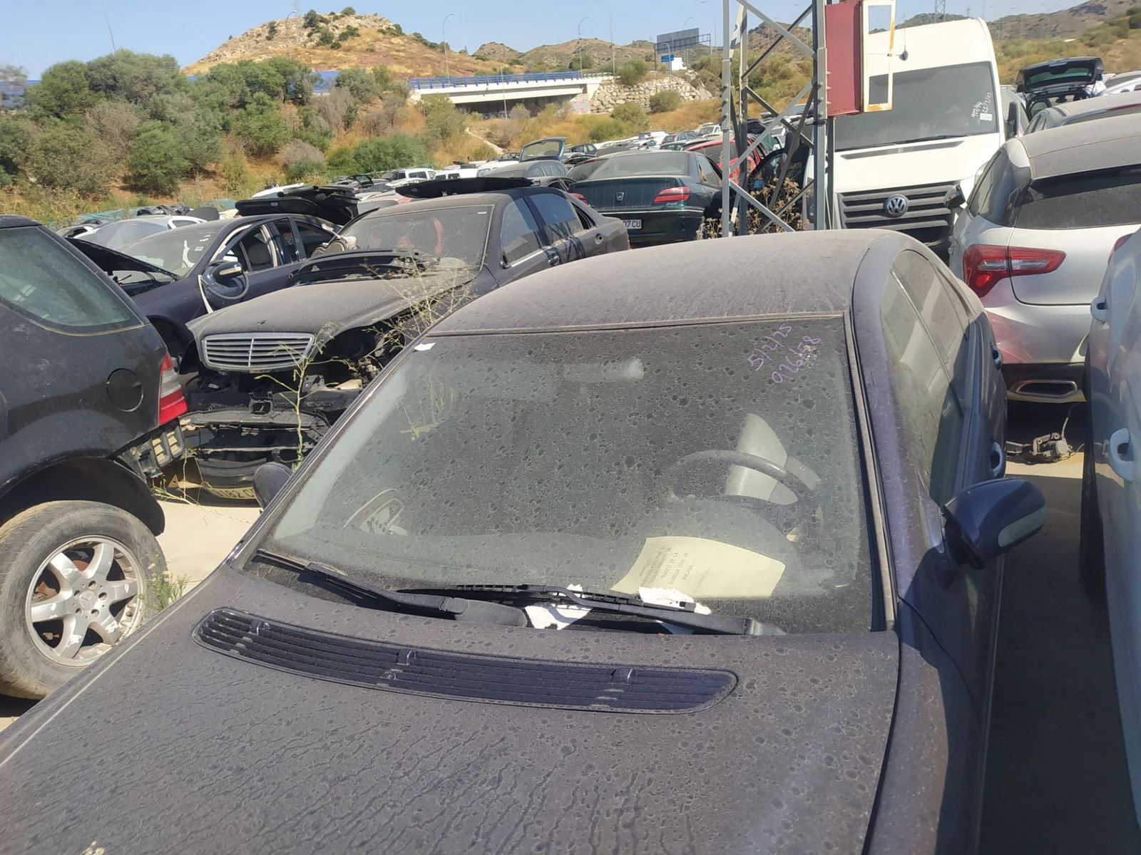 Foto de BRAZO LIMPIA DELANTERO IZQUIERDO MERCEDES-BENZ CLASE S (BM 220) BERLINA 3.2 V6 18V CAT (224 CV / 165 KW) referencia A2208200544