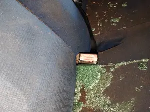 Foto de ENGANCHE CINTURON DELANTERO DERECHO PEUGEOT EXPERT FURGÓN COMFORT (1995)