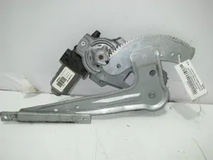 Foto de ELEVALUNAS TRASERO IZQUIERDO NISSAN ALMERA (N16/E) 1.8 16V CAT (116 CV / 85 KW) referencia 400688 foto 3