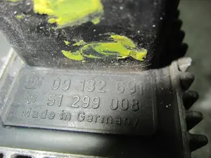 Foto de CAJA PRECALENTAMIENTO OPEL ASTRA G BERLINA referencia 09132691 foto 4