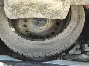 Foto de RUEDA DE REPUESTO RENAULT MEGANE II BERLINA 5P 1.5 dCi Diesel (106 CV / 78 KW)