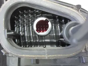 Foto de PILOTO TRASERO DERECHO INTERIOR RENAULT SCENIC III (JZ) 1.6 16V (110 CV / 81 KW) referencia 265550018R foto 4