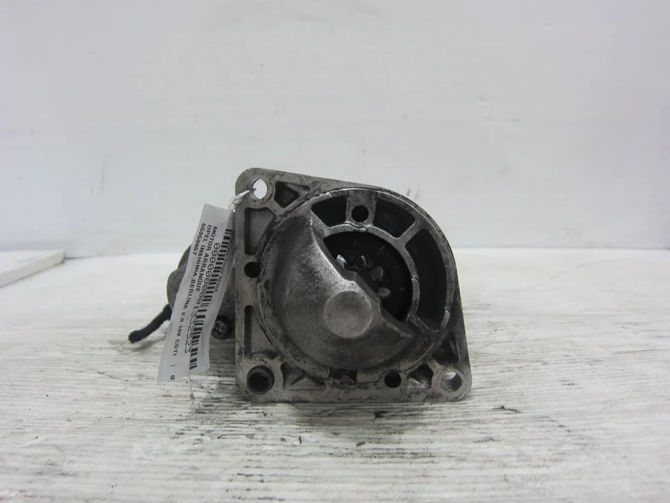 Foto de MOTOR ARRANQUE OPEL INSIGNIA BERLINA referencia 55353857