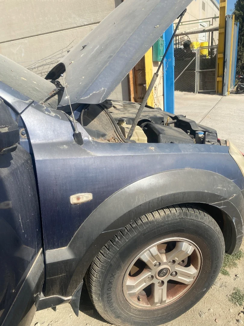 Foto de ALETA DELANTERA DERECHA KIA SORENTO (BL) 2.5 CRDi CAT (140 CV / 103 KW) referencia 663213E130