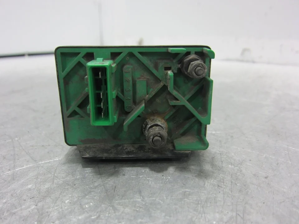 Foto de CAJA PRECALENTAMIENTO PEUGEOT 307 BREAK / SW (S1)(04.2002) 2.0 HDi FAP CAT (107 CV / 79 KW) referencia 9639912580