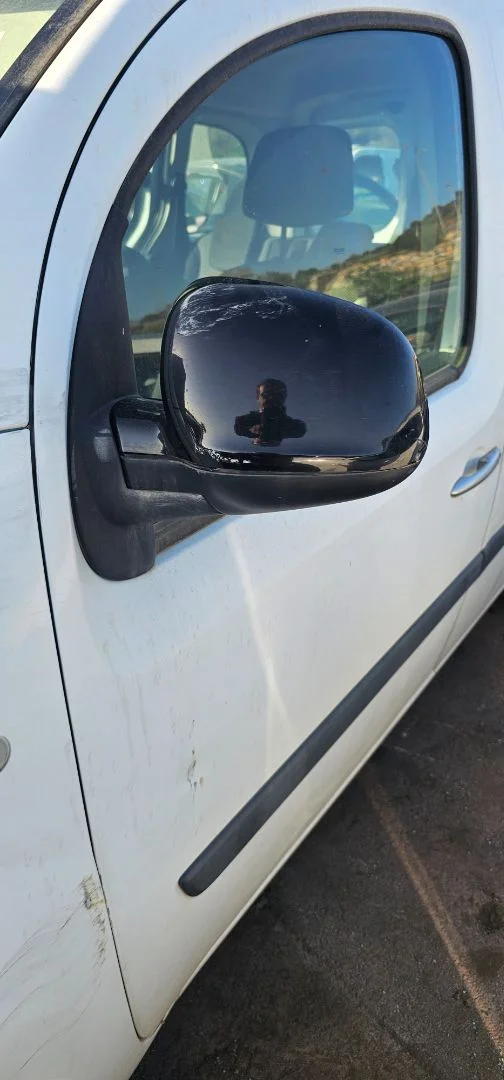 Foto de RETROVISOR INTERIOR RENAULT KANGOO II (F/KW0) 1.5 dCi Diesel FAP (90 CV / 66 KW)