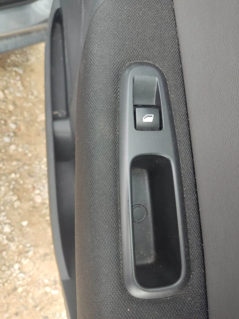 Foto de MANDO ELEVALUNAS TRASERO DERECHO CITROEN C4 PICASSO/SPACETOURER 1.6 HDi FAP (92 CV / 68 KW)