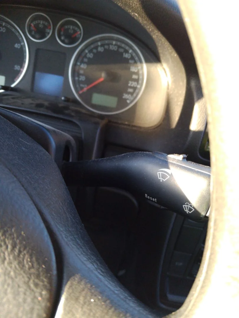 Foto de MANDO LIMPIA VOLKSWAGEN PASSAT BERLINA (3B3) 1.9 TDI (131 CV / 96 KW)