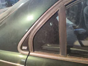 Foto de LUNA CUSTODIA TRASERA DERECHA MG ROVER ROVER 75 (RJ) 2.0 16V CDT (116 CV / 85 KW)