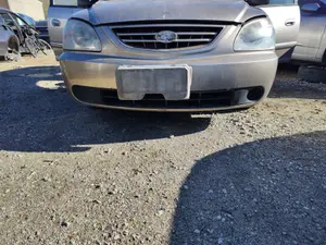 Foto de PARAGOLPES DELANTERO KIA CARENS (RS) 1.8 16V CAT (126 CV / 93 KW)