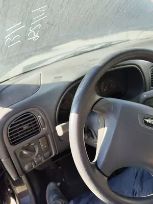 Foto de VOLANTE VOLVO S40 BERLINA 1.6 CAT (109 CV / 80 KW) referencia 30884413 foto 3